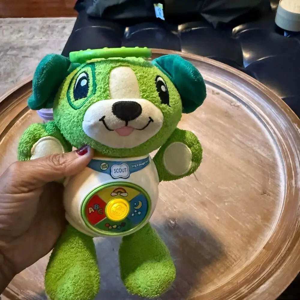 LeapFrog Sing & Snuggle Scout Plush Toy